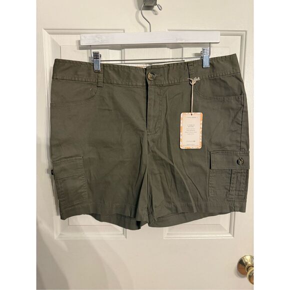 Dockers Women’s Gray Cargo Shorts sz 14 NWT - Picture 1 of 6